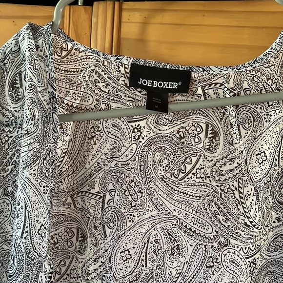 Joe Boxer Paisley Kimono - Picture 2 of 4
